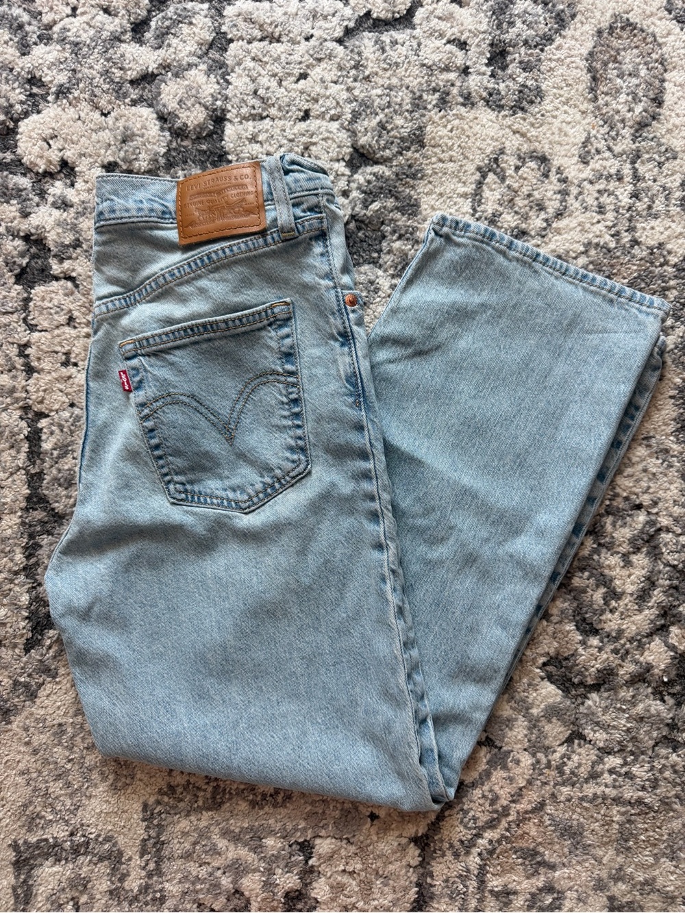 Levi's Light Blue Relaxed Fit Women’s Denim - Ribcage Straight Ankle